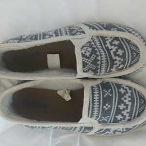 Slip-on Shoes Size 6